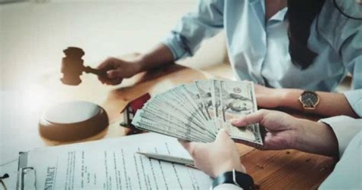 Do lawyers still make money if they lose?